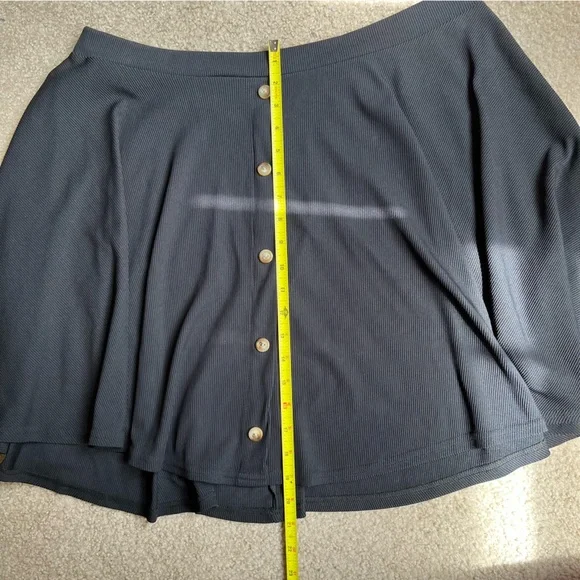 Boohoo Plus Button Front Ribbed Skater Mini Skirt in Black - Picture 6 of 7